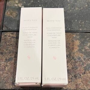 Mary Kay Full-Coverage Foundation - Beige 300